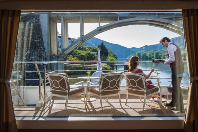 Queen Isabel operates for Uniworld on the Douro River. © Uniworld Boutique River Cruise Collection