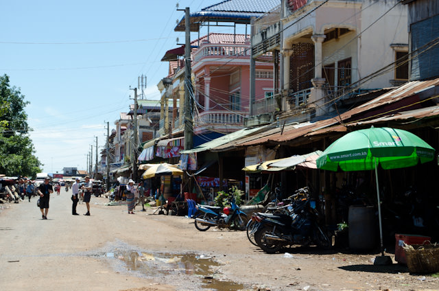 The streets of Kampong Chhnang. Photo © 2013 Aaron Saunders