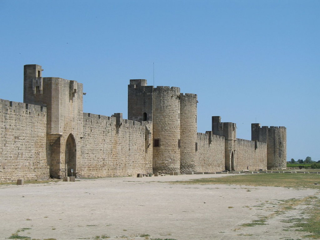 "Aigues-Mortes Walls 01" by I, MJJR. Licensed under CC BY 2.5 via Wikimedia Commons - http://commons.wikimedia.org/wiki/File:Aigues-Mortes_Walls_01.jpg#/media/File:Aigues-Mortes_Walls_01.jpg