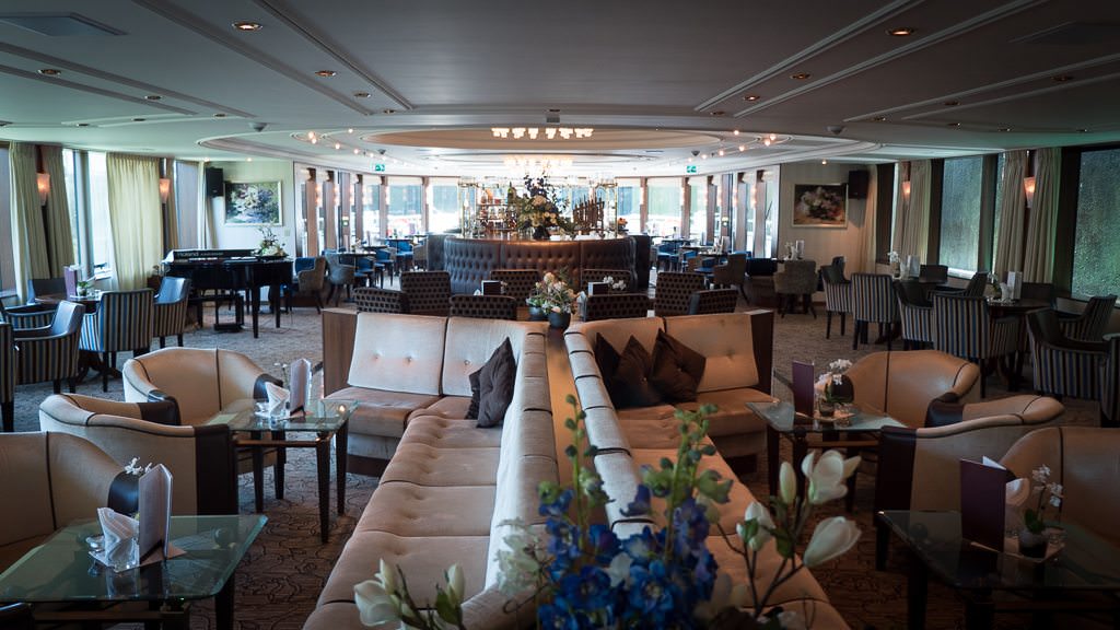 The lounge on ms Savor. © 2015 Ralph Grizzle